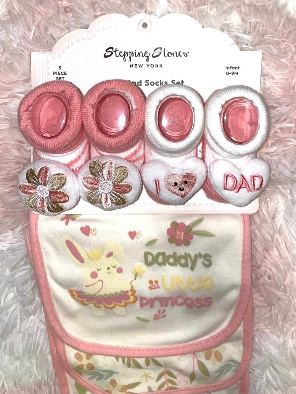 Stepping Stones bib and socks set